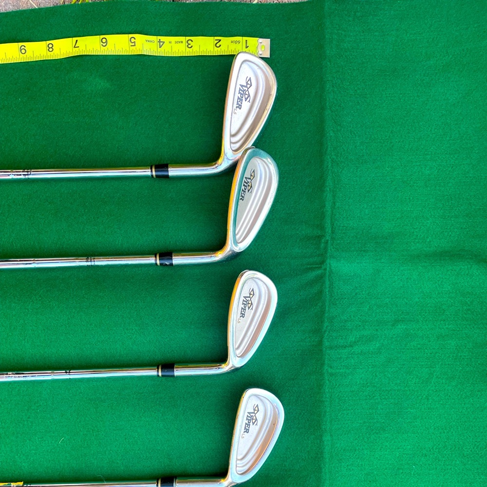 Golf clubs Snake eyes Viper 5 pc iron set